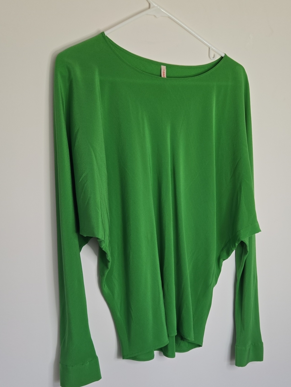 INDRESS Bright Green Draped Long-Sleeve Top 100% Silk Desiger Luxury size 0